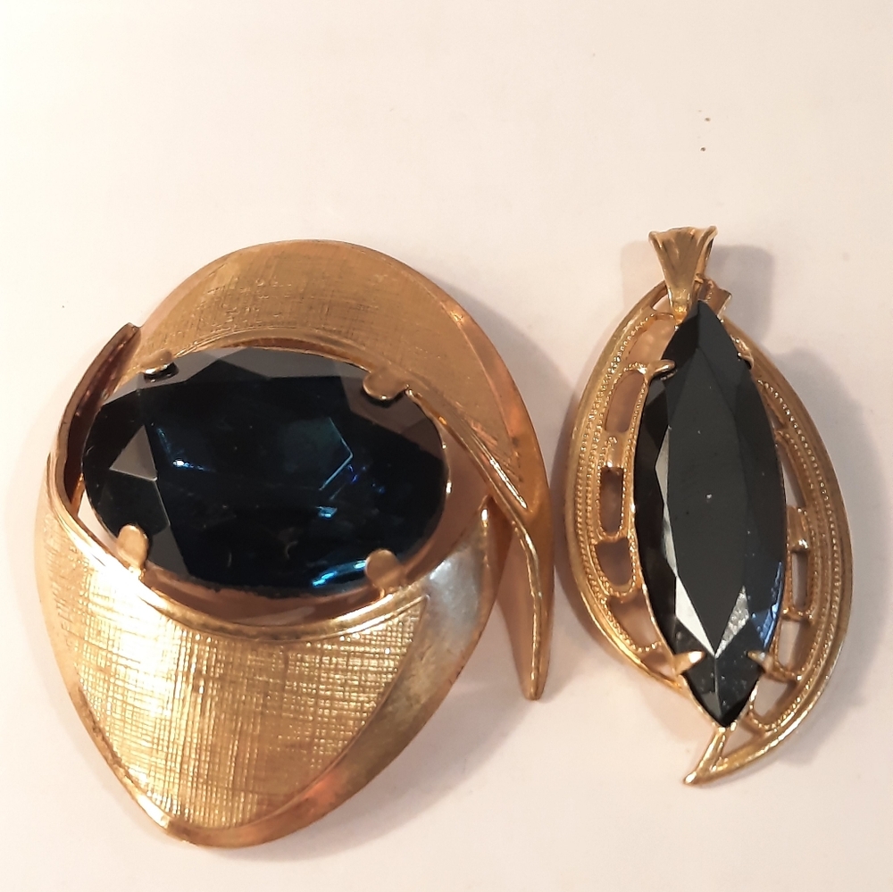 Gold Plate Vintage Beautiful Pendants